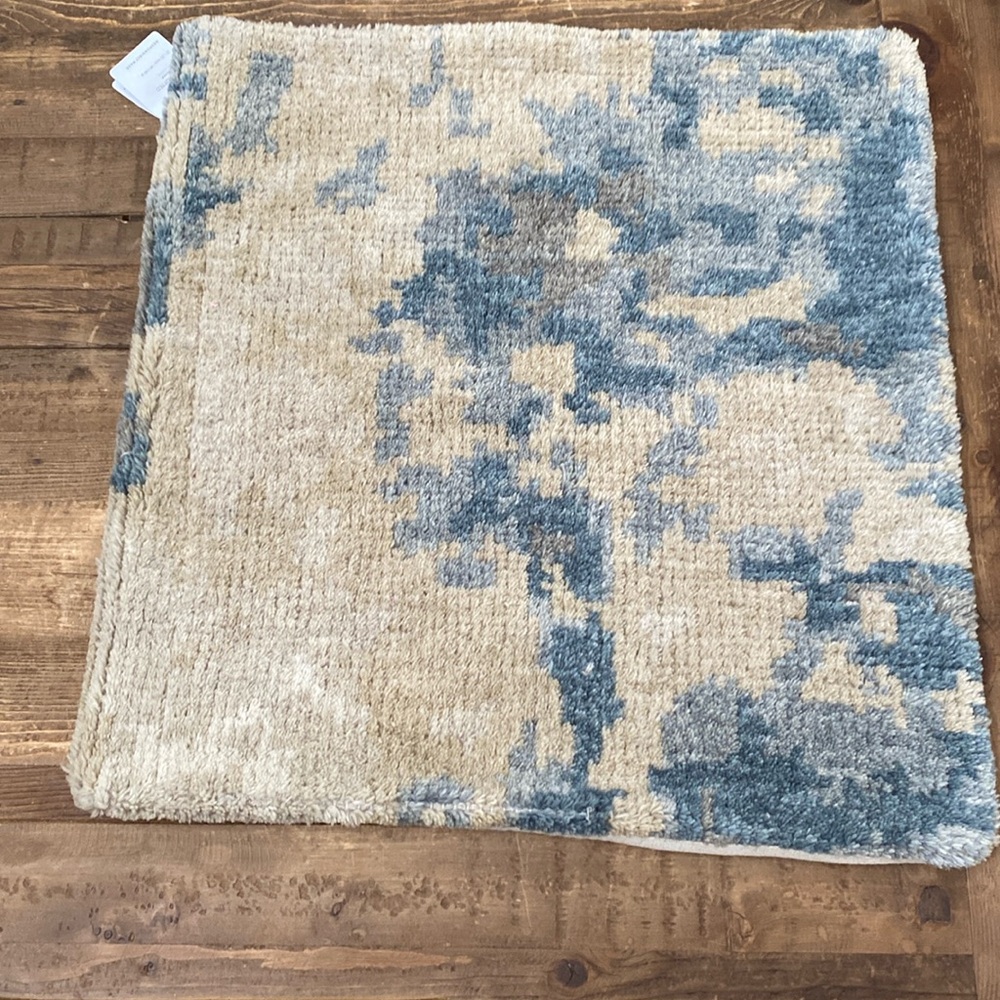Pottery Barn Cream and Blue Abstract Plush Rug Sample